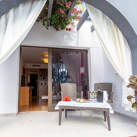 R2 Romantic Fantasia Suites & Dreams - Adults Only Tarajalejo Bagian luar foto
