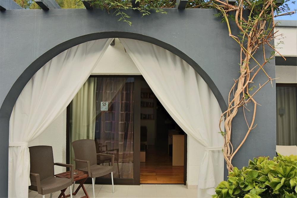 R2 Romantic Fantasia Suites & Dreams - Adults Only Tarajalejo Bagian luar foto