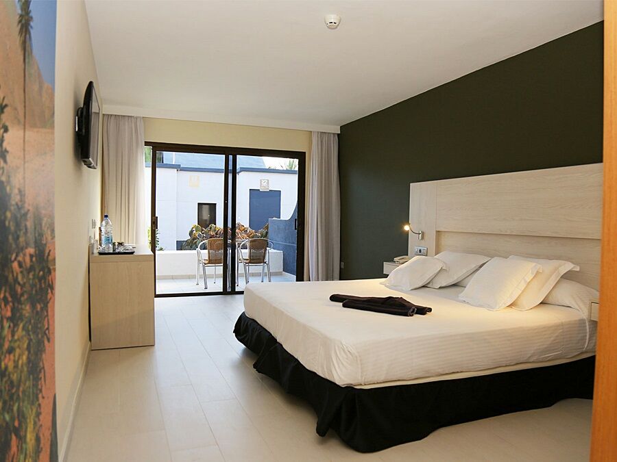 R2 Romantic Fantasia Suites & Dreams - Adults Only Tarajalejo Bagian luar foto